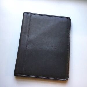 COACH BLACK LEATHER PORTFOLIO
